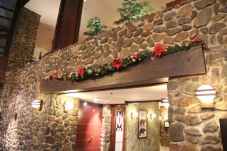Sequoia Lodge Indoor Decorations