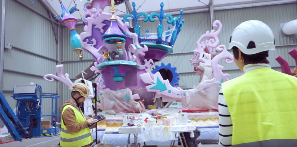 dlp25-disneystarsonparade-27