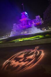 MickeyÕs Not-So-Scary Halloween Party Transforms Magic Kingdom After Dark