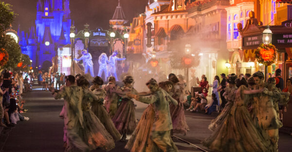Mickey's Boo-to You Halloween Parade