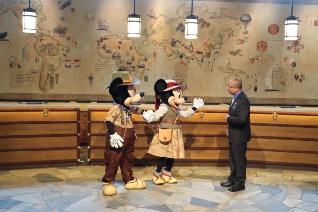 Hong Kong Disneyland Explorers Lodge