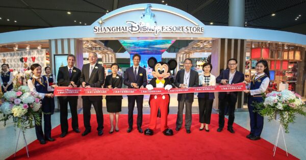 Shanghai Disney Resort Shanghai Hongqiao International Airport Two New Merchandise Locations