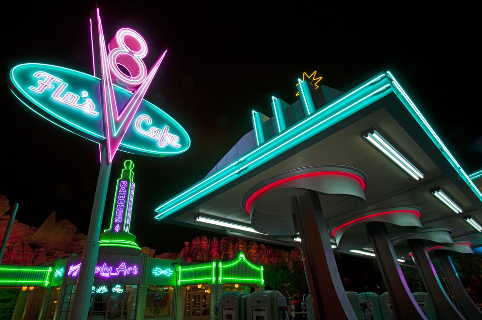 Flo's V8 / Cars Land