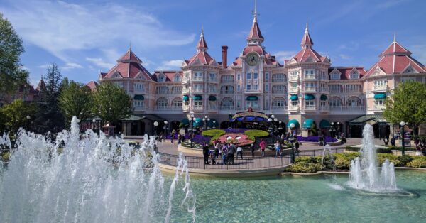 Disneyland Paris - Disneyland Hotel
