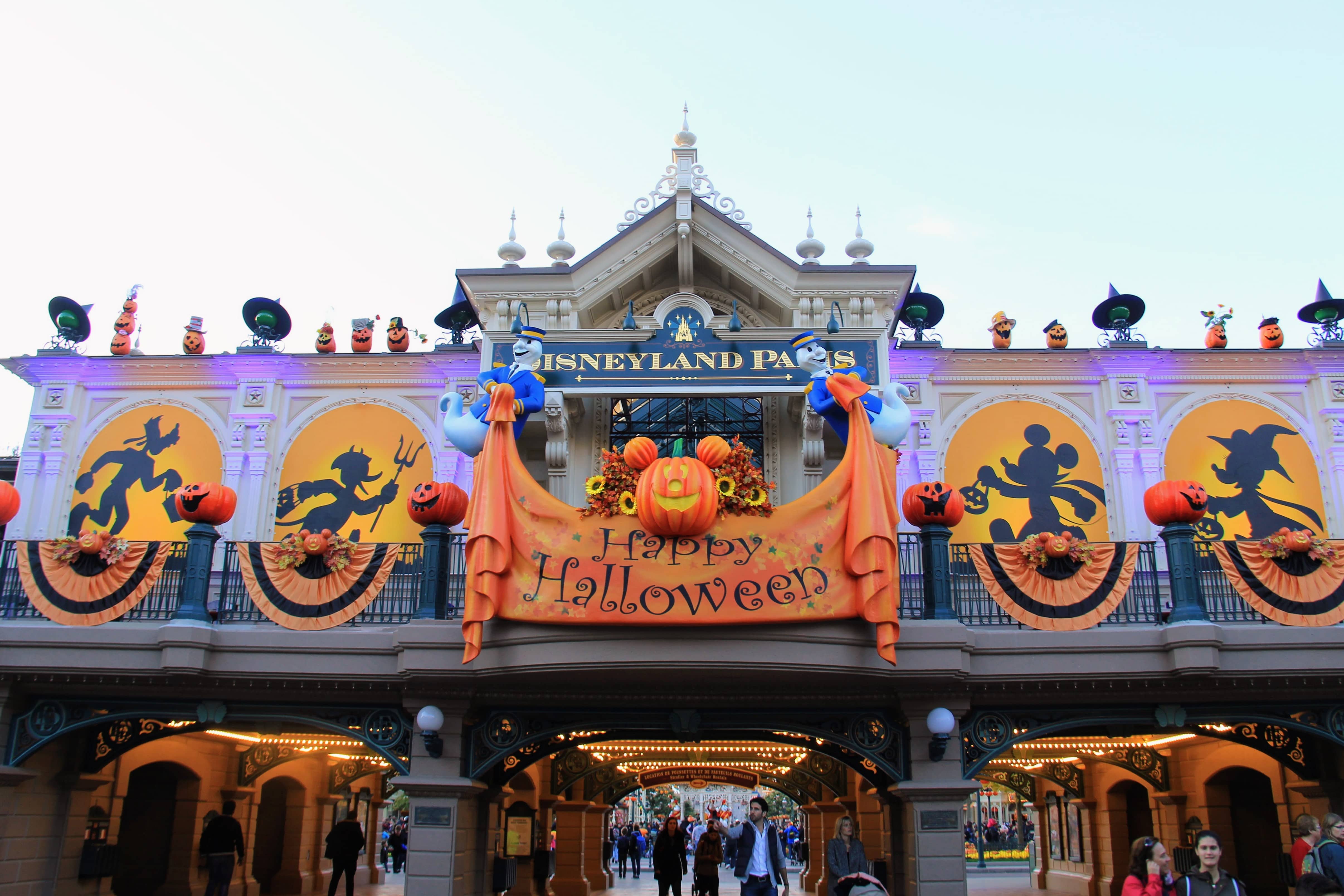 disneyland halloween tours