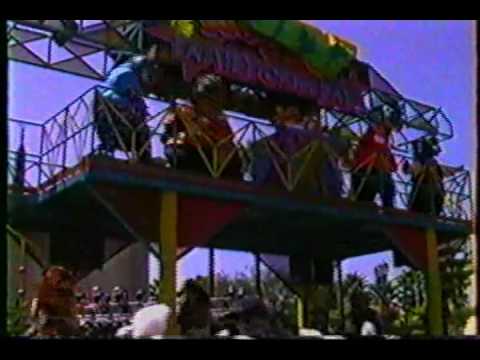 VIDEO: Dinosaurs Live - Parade at Disney-MGM Studios - Travel to the Magic