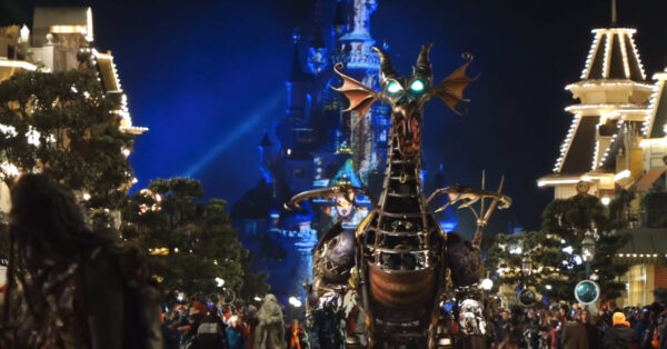 Disneyland Paris - Soiree Halloween Parade