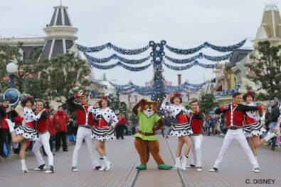 Disneyland Paris Tuesday is a Guest Star Day Robin Hood