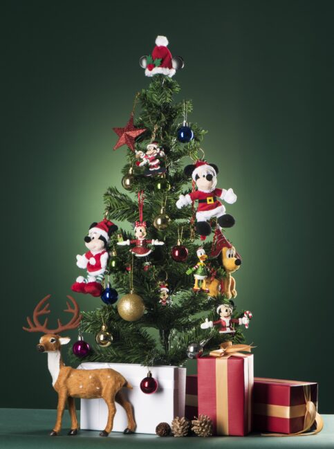 Shanghai Disney Resort - Christmas 2017 - Christmas Themed Merchandise1