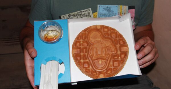 Shanghai Disneyland - Il Paperino - Donald Waffle