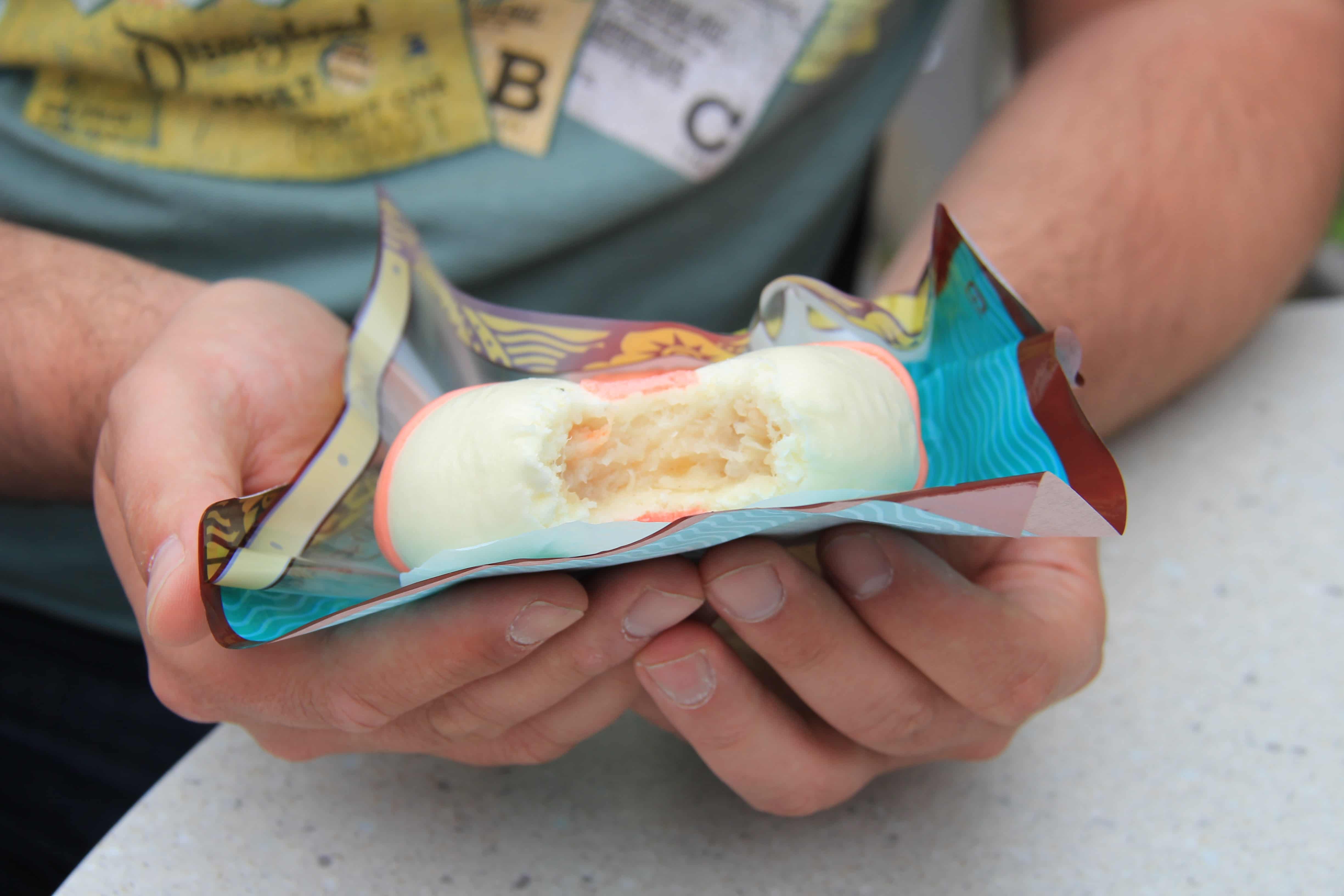 Tokyo DisneySea - うきわ - Ukiwa Bun - Donald Duck