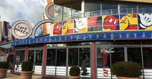 Disneyland Paris - Café Mickey