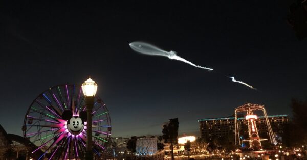 Disneyland Resort - SpaceX - Falcon 9 - December 2017 - Leandro Perez