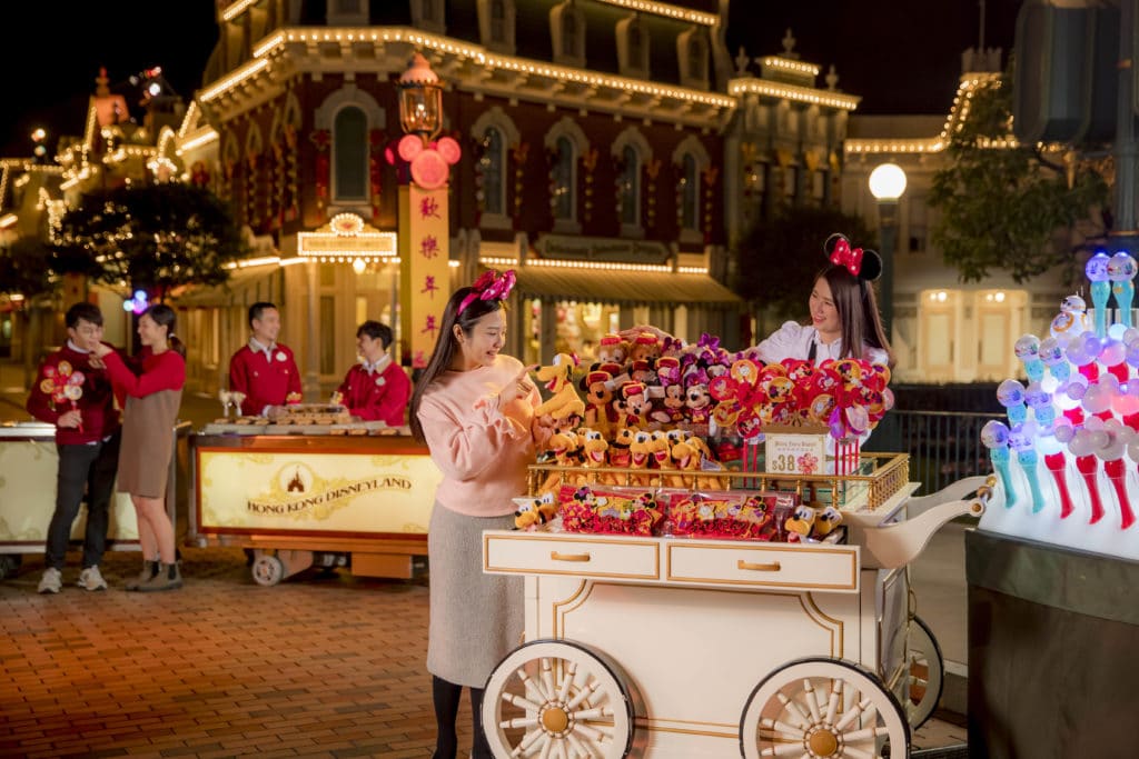 Hong Kong Disneyland - Chinese New Year - Night Market