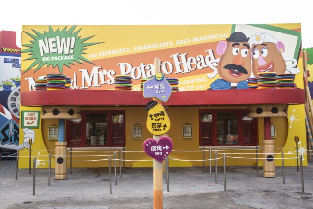 Shangai Disneyland - Toy Story land - Toy Box Café (2)
