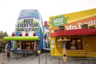 Shangai Disneyland - Toy Story land - Toy Box Café (3)
