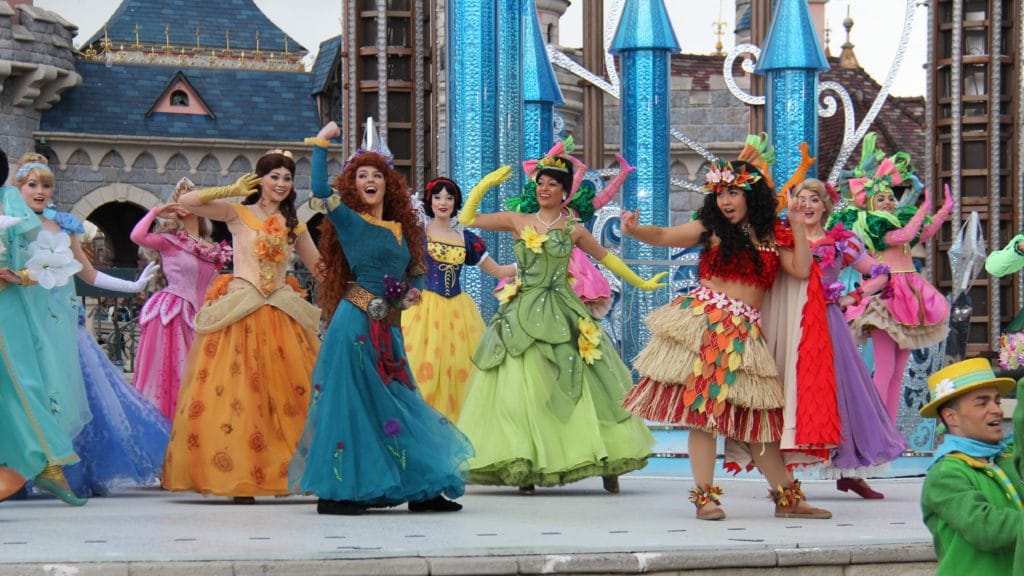 Disneyland Paris - Pirates Princesses Festival - Royal Castle Stage Princesses