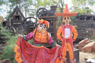 Disneyland Paris - Dia de Muertos Decorations - Coco 2018