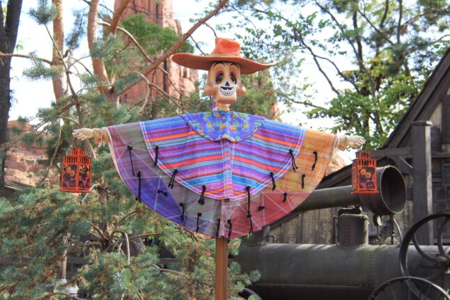 Disneyland Paris - Dia de Muertos Decorations - Coco 2018
