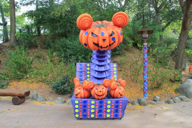 Disneyland Paris - Halloween Decorations 2018