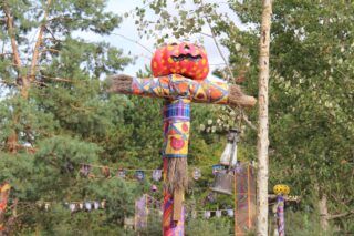 Disneyland Paris - Halloween Decorations 2018 (13)