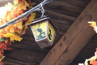 Disneyland Paris - Halloween Decorations 2018 (27)