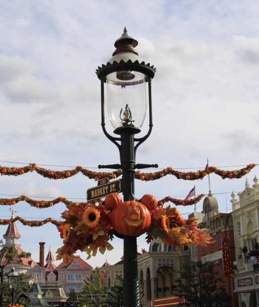 Disneyland Paris - Halloween Decorations 2018