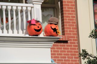 Disneyland Paris - Halloween Decorations 2018