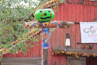 Disneyland Paris - Halloween Decorations 2018 (7)
