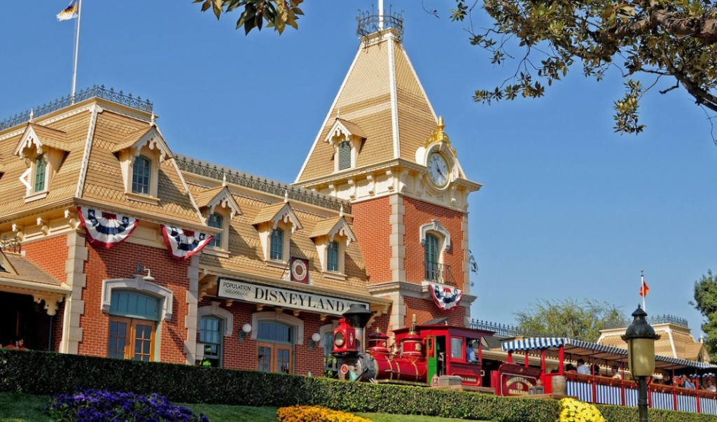 The Trains of Disneyland Paris Travel to the Magic